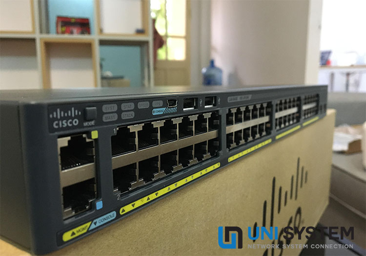 mặt trước Cisco WS-C2960X-48TD-L