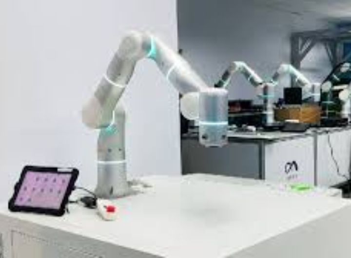 AI Robotics là gì và tại sao công nghệ này đang làm ngành sản xuất thay đổi nhanh?